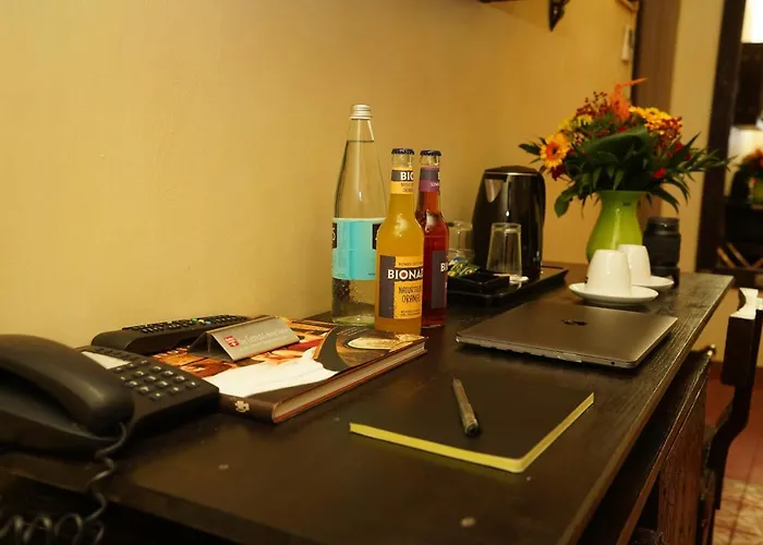 Oriental & Restaurant Hotel