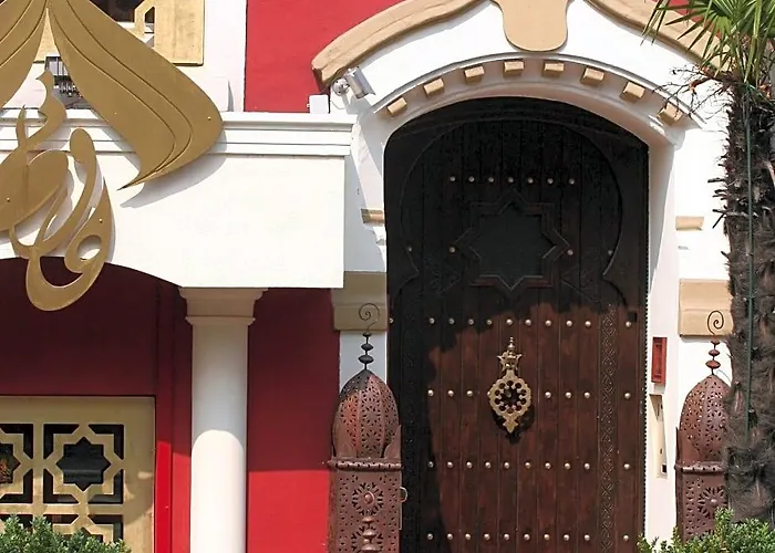 Oriental & Restaurant Hotel 4*