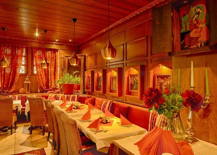 Oriental & Restaurant Hotel